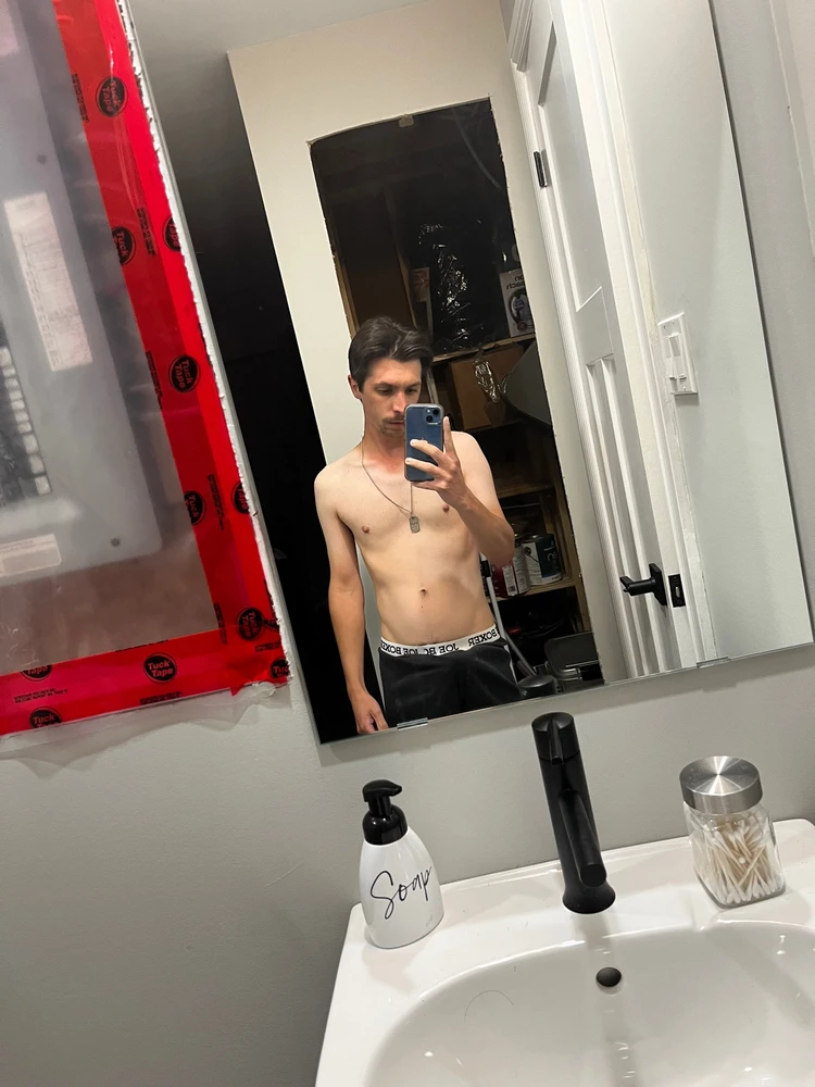 GIF na in-upload ni Jacob