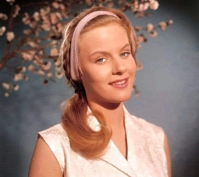 GIF uploaded by Erik Thackrey