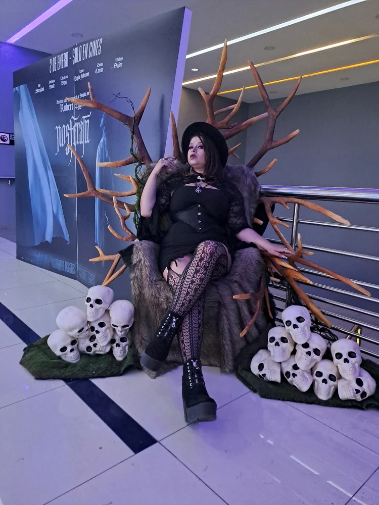 GIF uploaded by Ivory