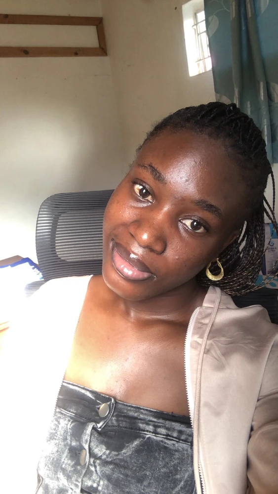 GIF na in-upload ni Kachi