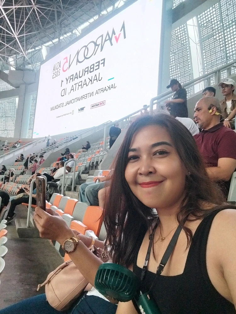 GIF na in-upload ni Miss Dee