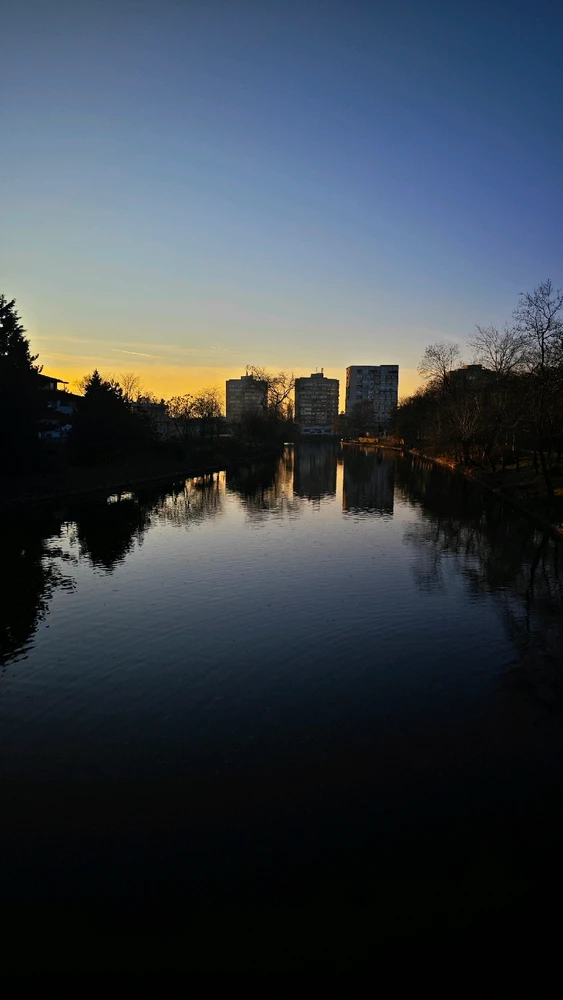 GIF качен от Yanko