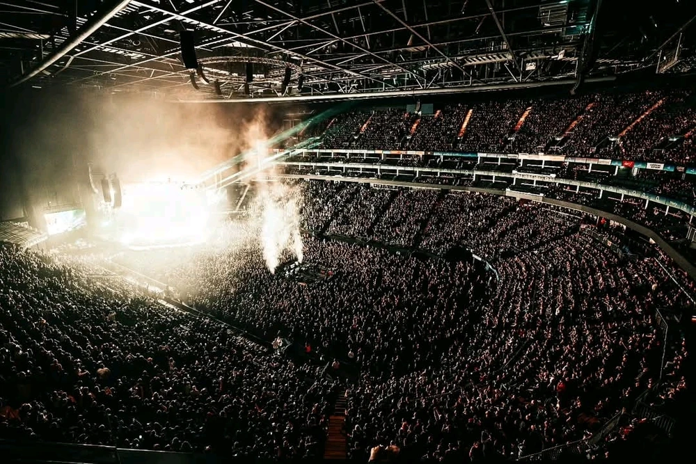 GIF uploaded by Kitty