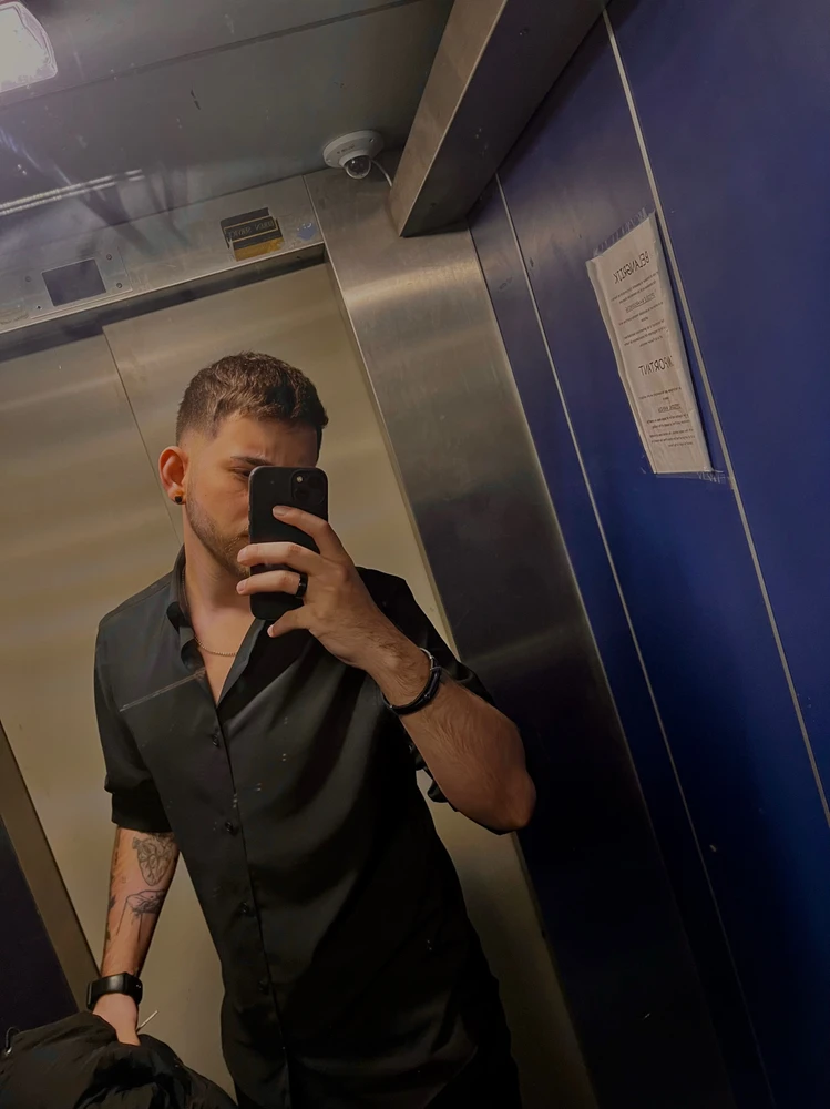 GIF uploaded by esteban