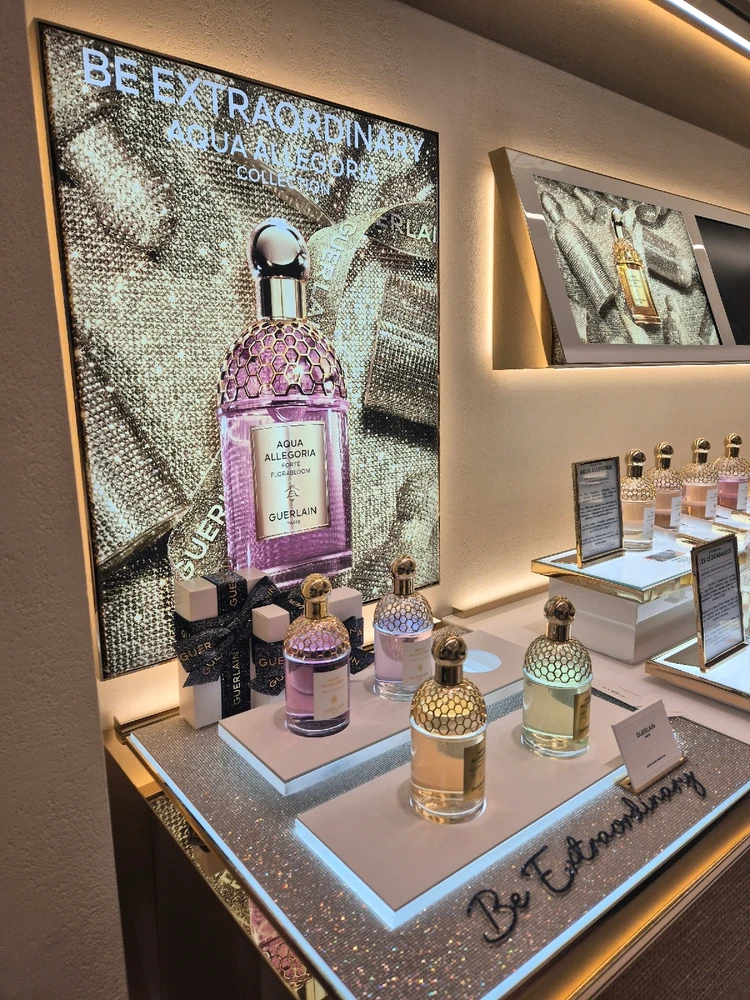 GIF uploaded by Moonie