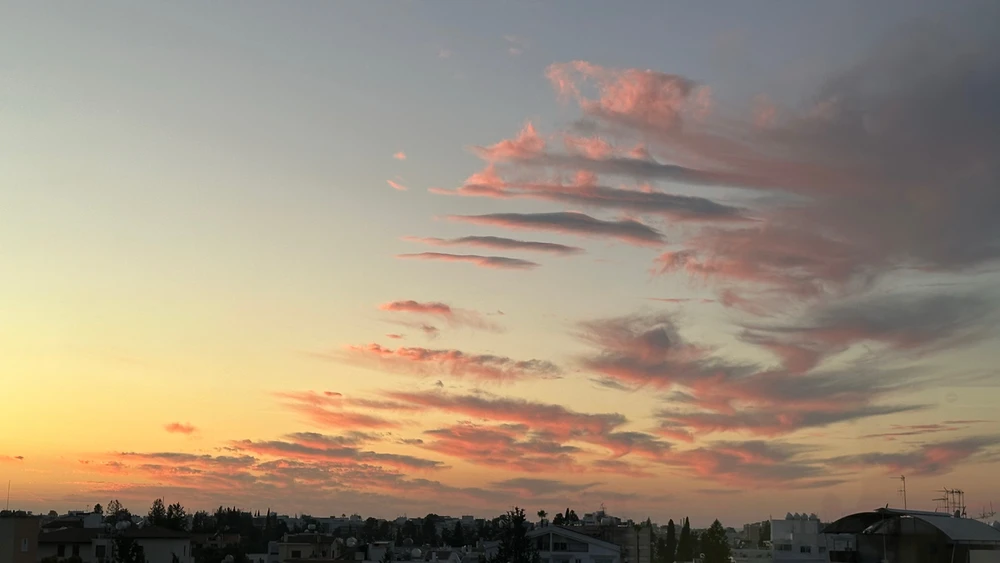 GIF uploaded by Vartan