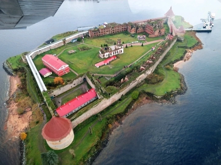 GIF загрузил Наталья