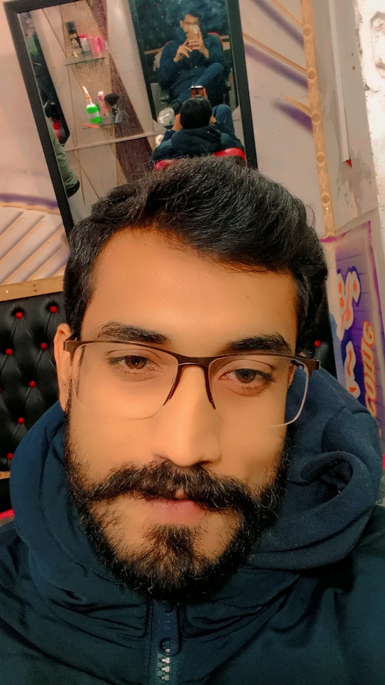 X Shah 上傳的 GIF