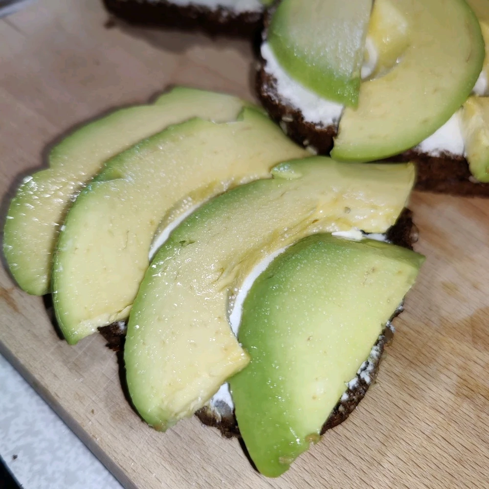 GIF загрузил Ana