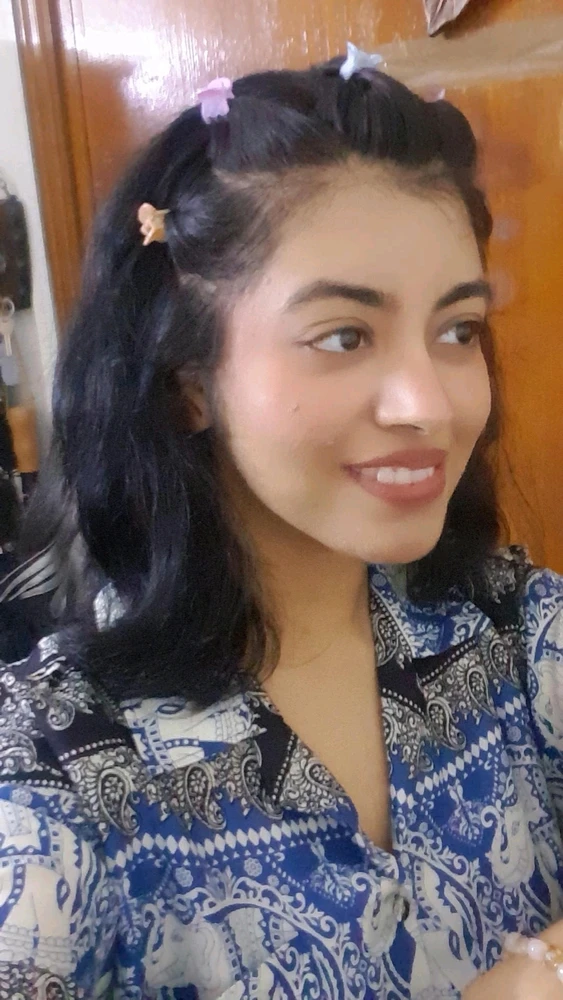 Gi-upload ni Ayushi ang hulagway