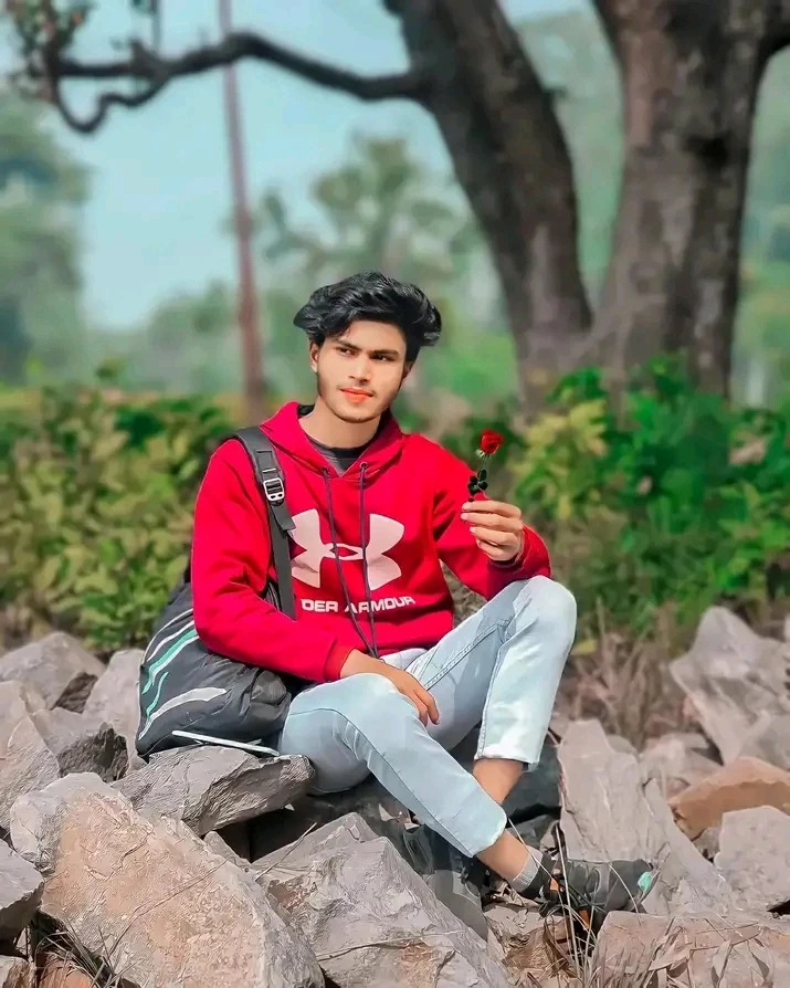 GIF tso los ntawm Santosh kumar