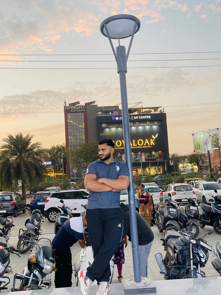 Prent opgelaai deur Uday Chauhan