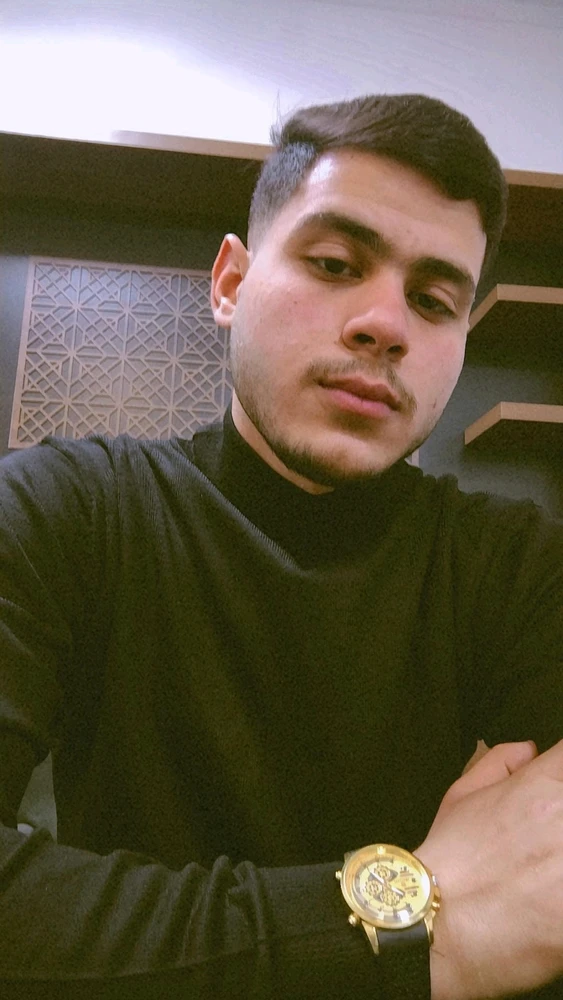 GIF رفعها عبدالله 🌚