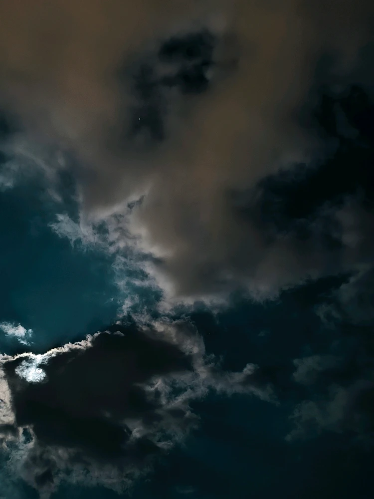 Cloudymind tarafından yüklenen GIF