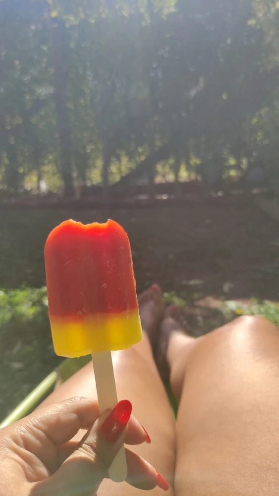 GIF uploaded by Pinina