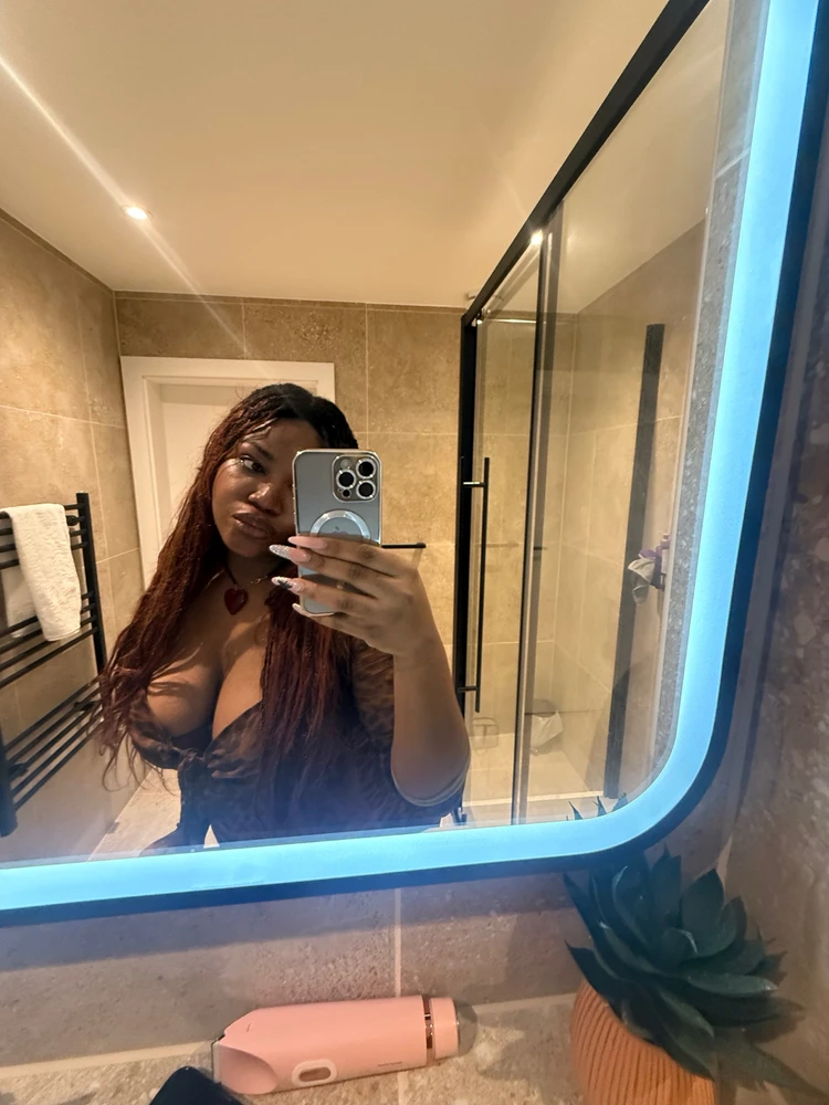 GIF uploaded by Bee✨