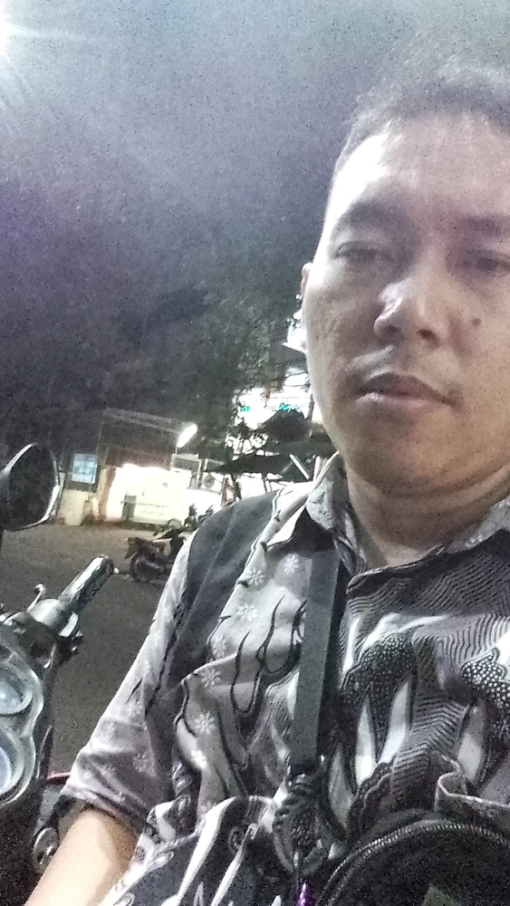 GIF diunggah oleh Hendrik