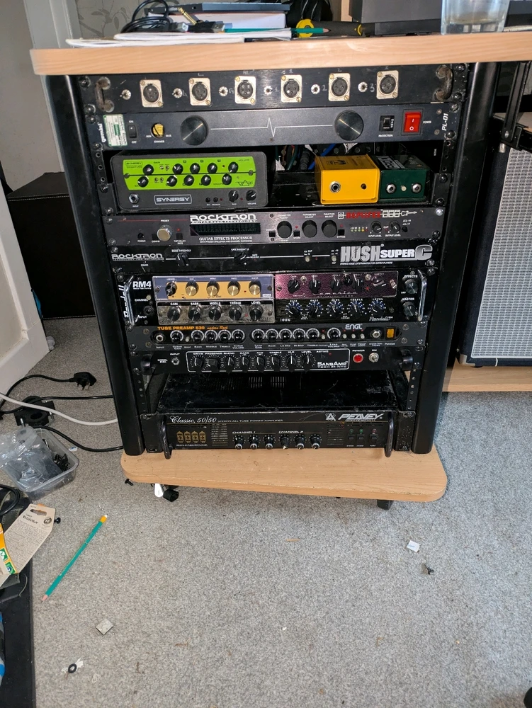 GIF diunggah dening Andy