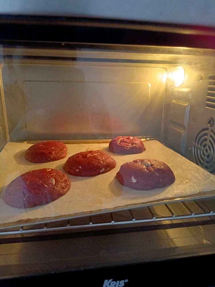 GIF diunggah oleh Helviana