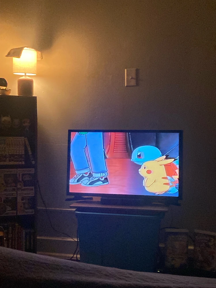 Movie night 🍿 💛⚡️