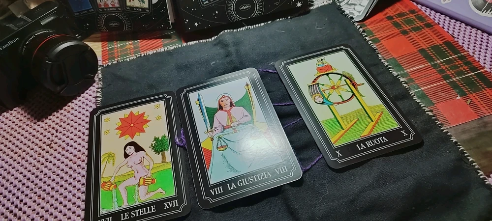 GIF uploaded by Juliette