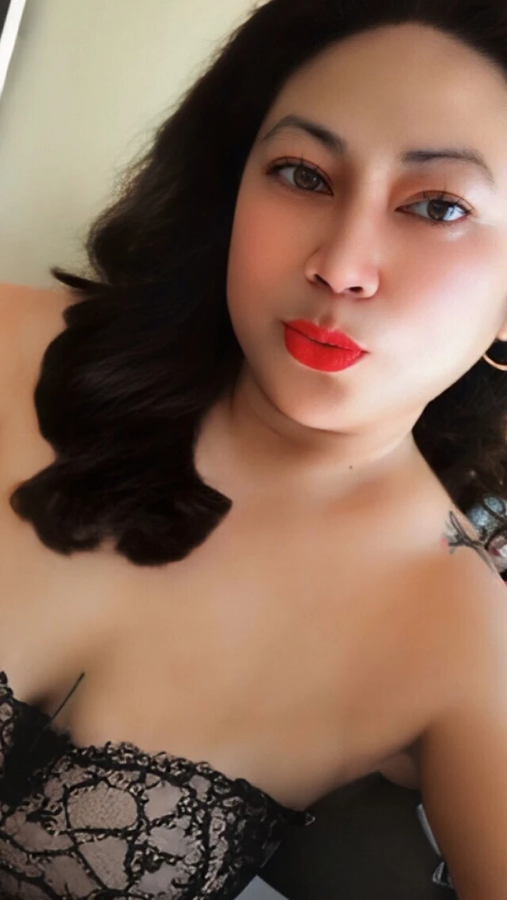 GIF gi-upload ni Eve Sdrop