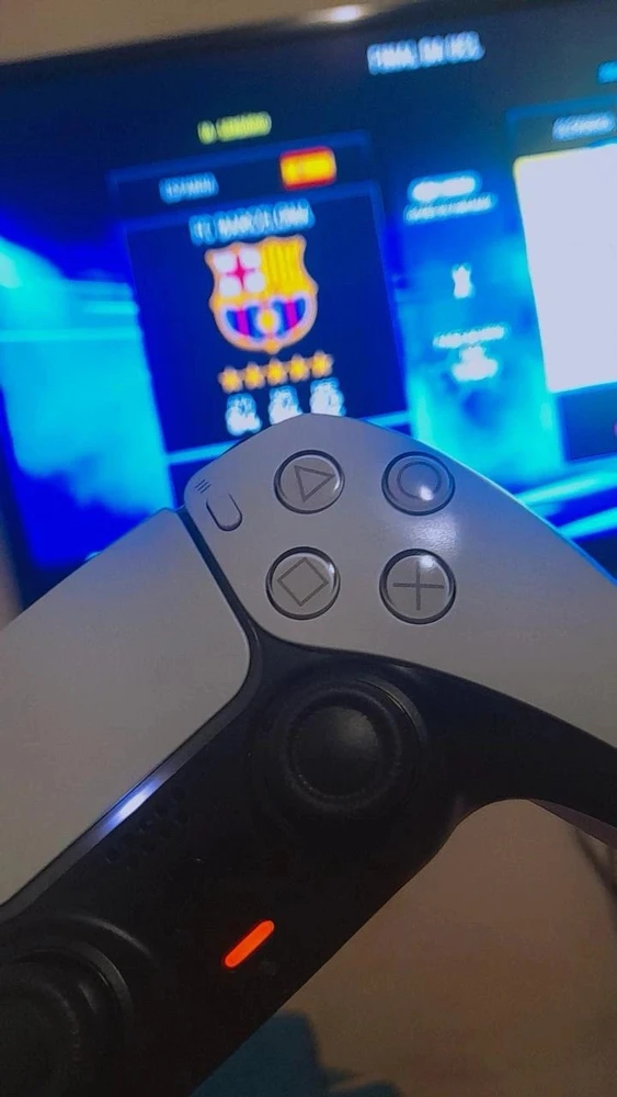 E tarafından yüklenen GIF