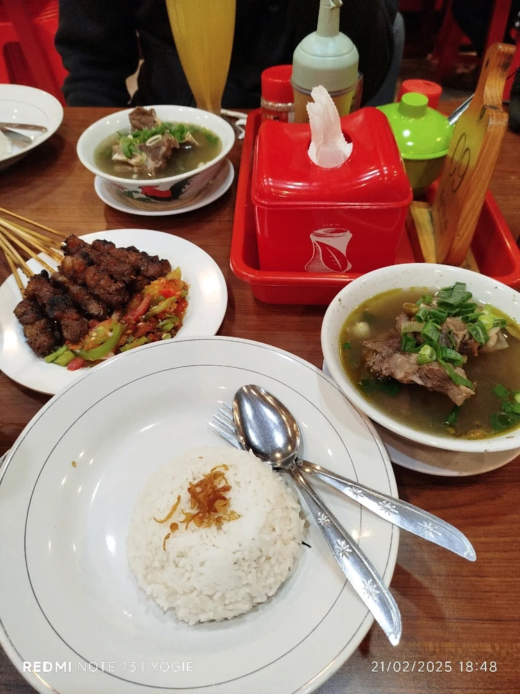 GIF diunggah oleh Gie