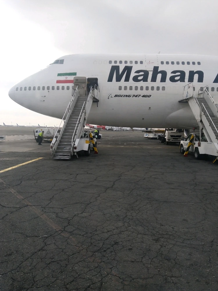 GIF uploaded by Pouyan