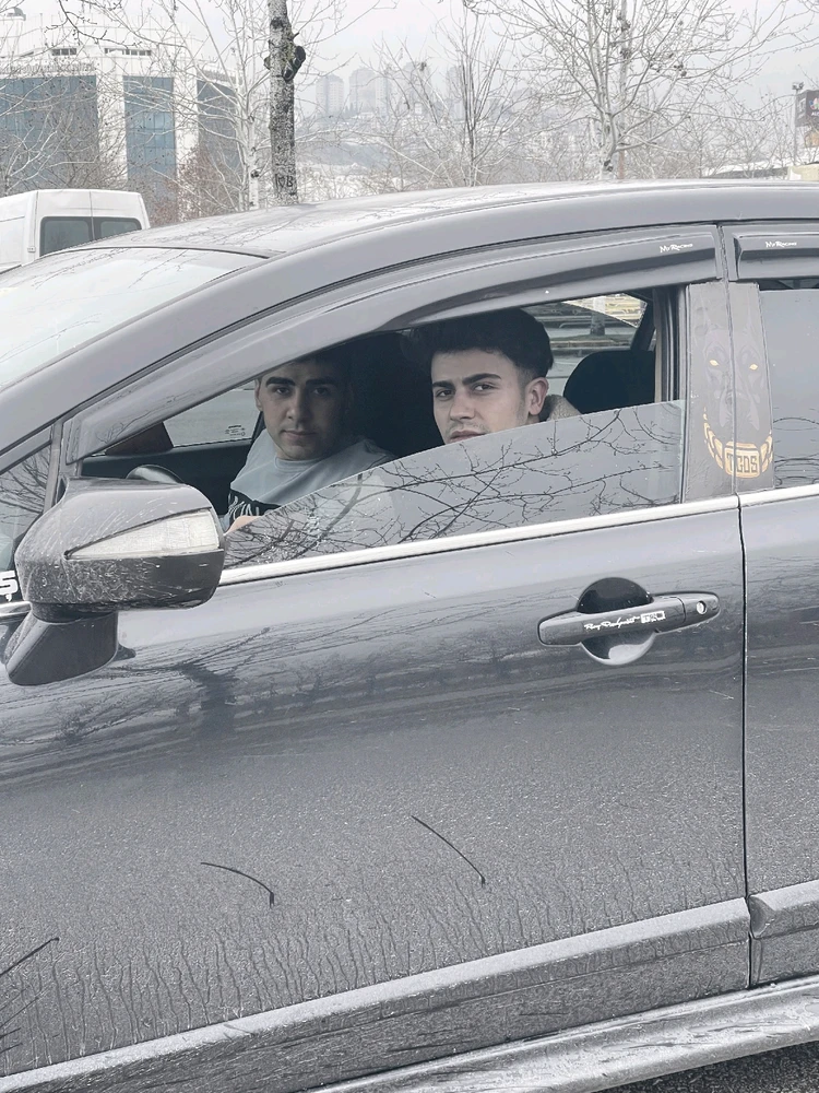 Tolga tarafından yüklenen GIF