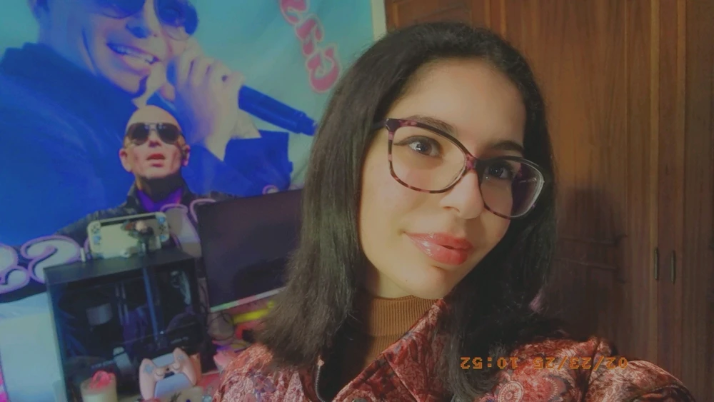 GIF eropgeluede vum Inês
