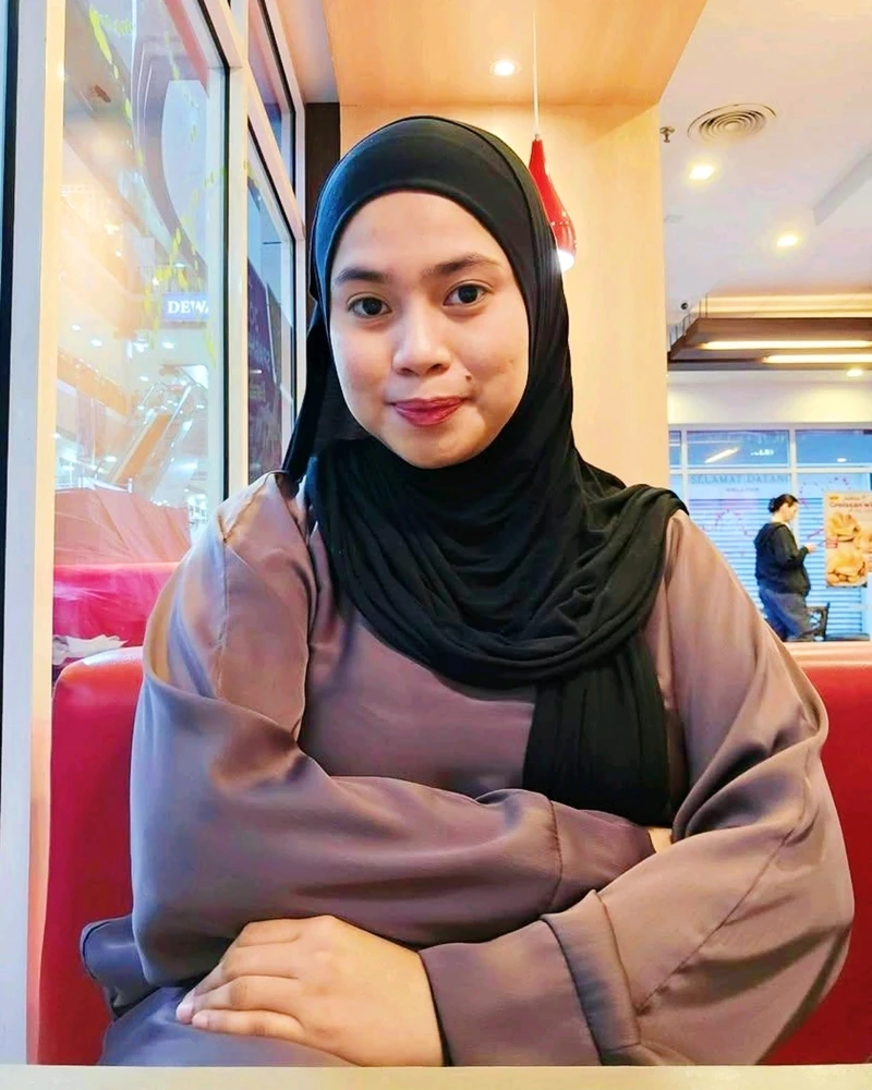 GIF uploaded by Aeesha Khadija ✨