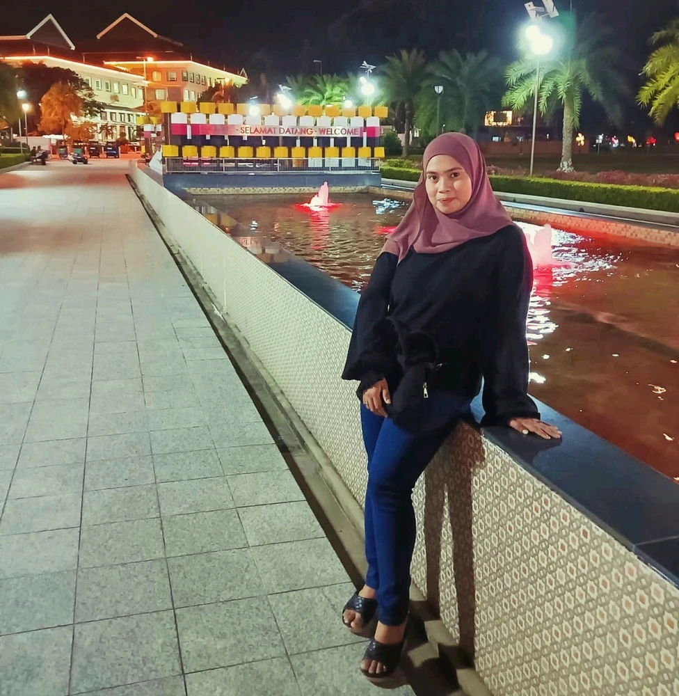 GIF uploaded by Aeesha Khadija ✨