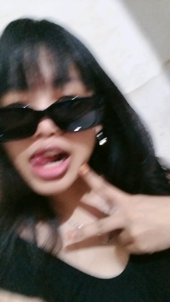 GIF diunggah oleh Sayu