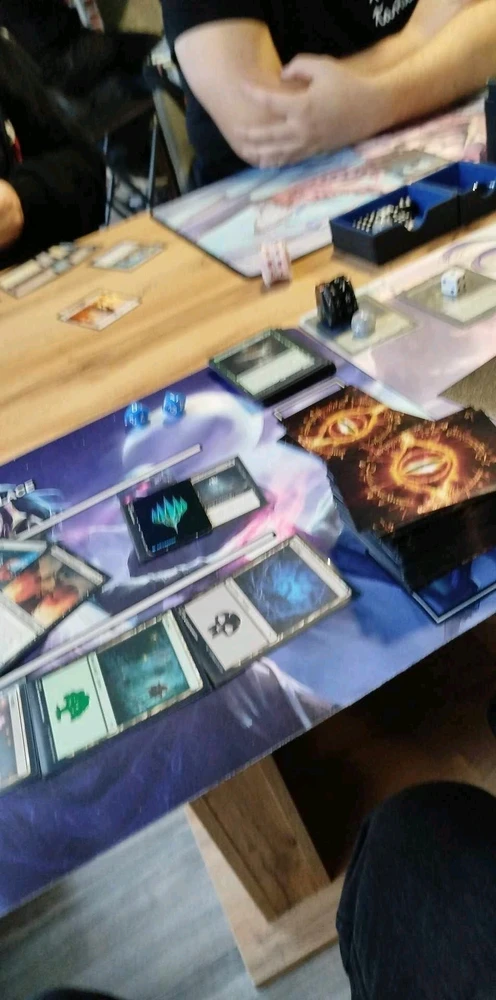 Ádámszki Ádám által feltöltött GIF