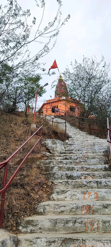 Vijay վերբեռնած նկար