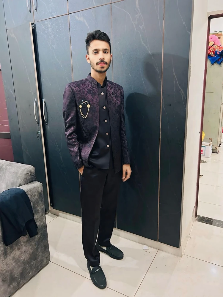 GIF gi-upload ni Mayank