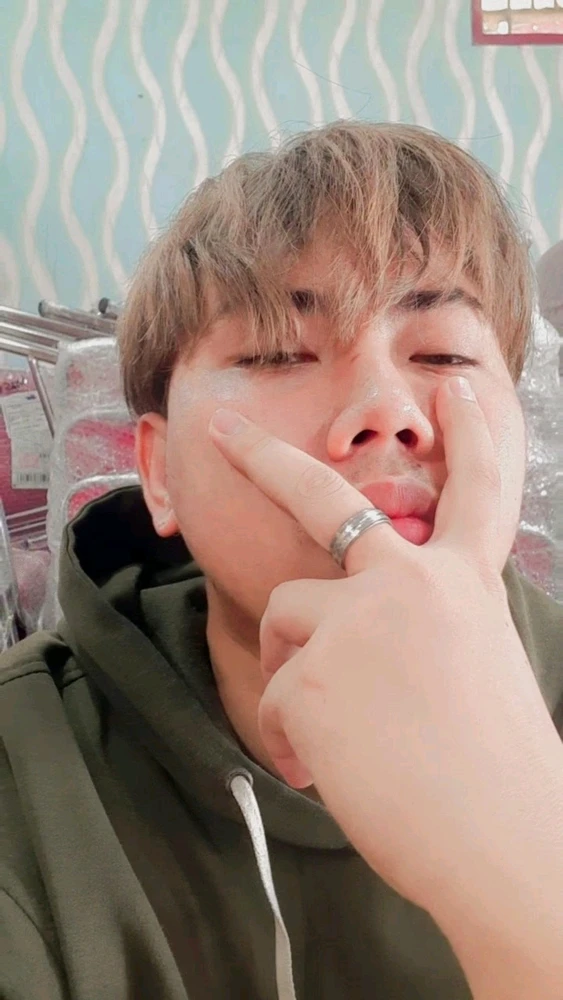 GIF diunggah oleh Ncan