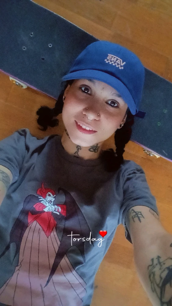 GIF gi-upload ni Amanda