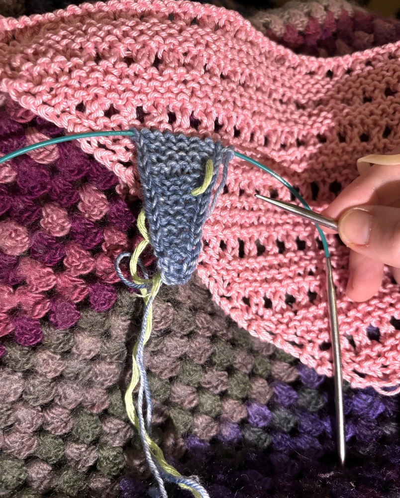 GIF uploaded by Iris