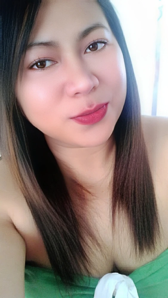 GIF gi-upload ni Eve Sdrop