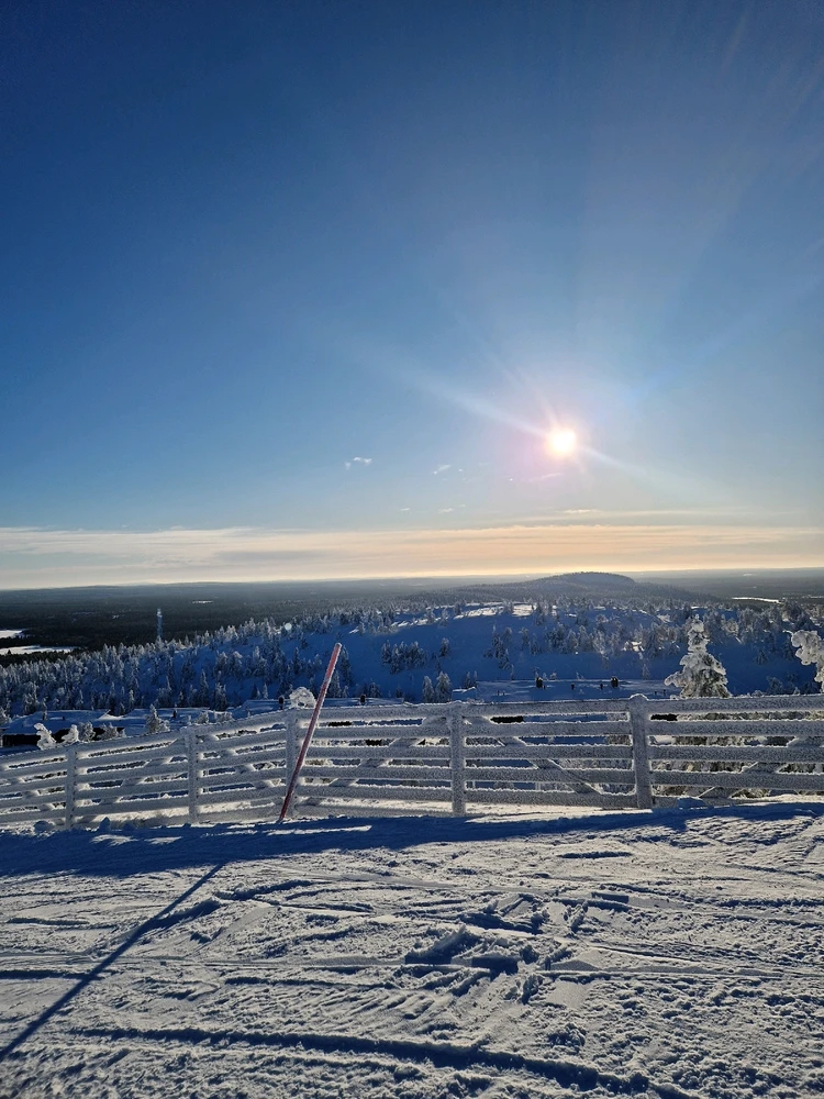 GIF uploaded by Aurora