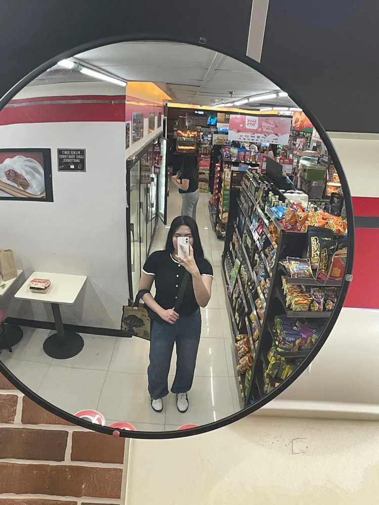 GIF uploaded by Paula