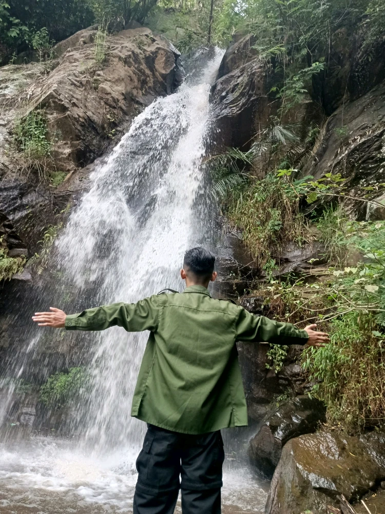 GIF diunggah oleh Ervan Maulana