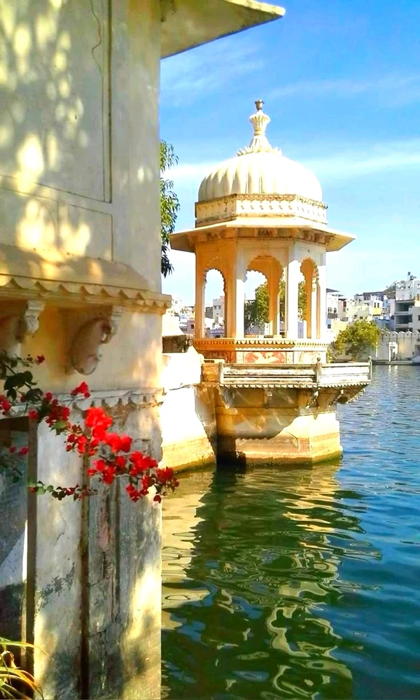 GIF uploaded by Aishi