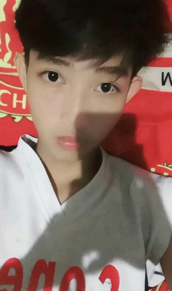 GIF diunggah oleh andi