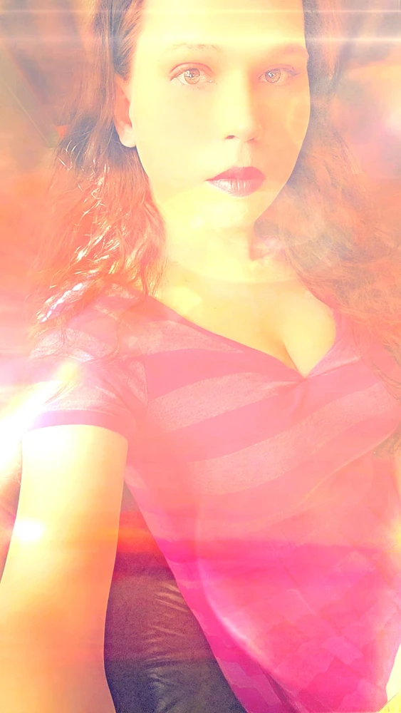 GIF uploaded by Ariana