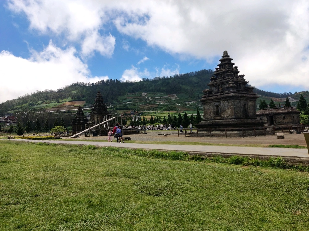 GIF diunggah oleh Cosa Nostra