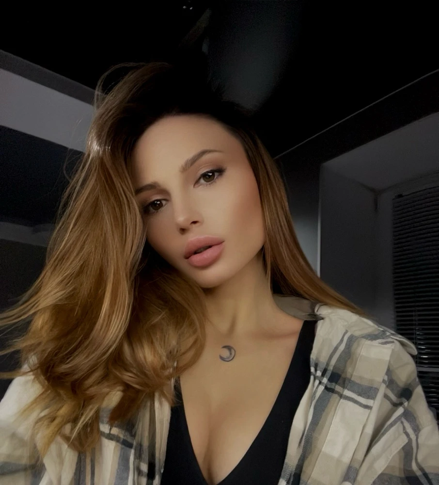 GIF uploaded by Maria