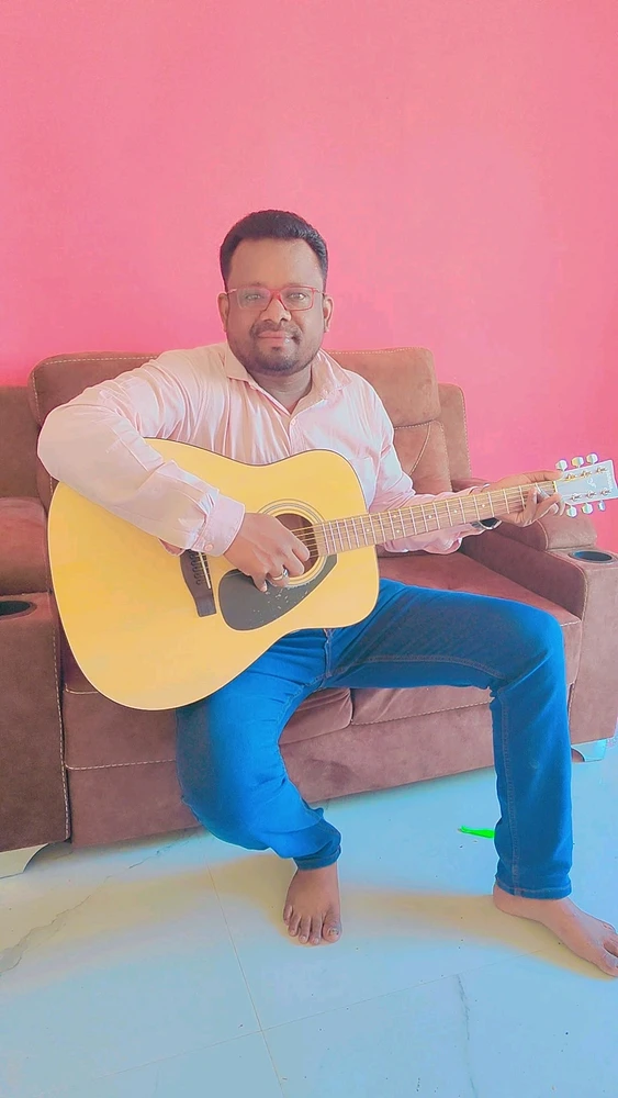 Гіфку завантажив MAHESH KODAPAL